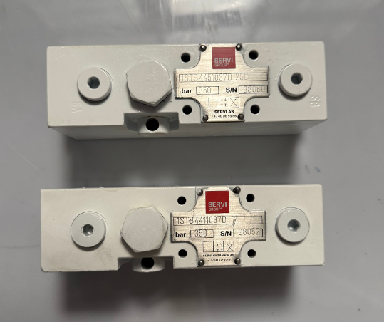 Winch  direction valve